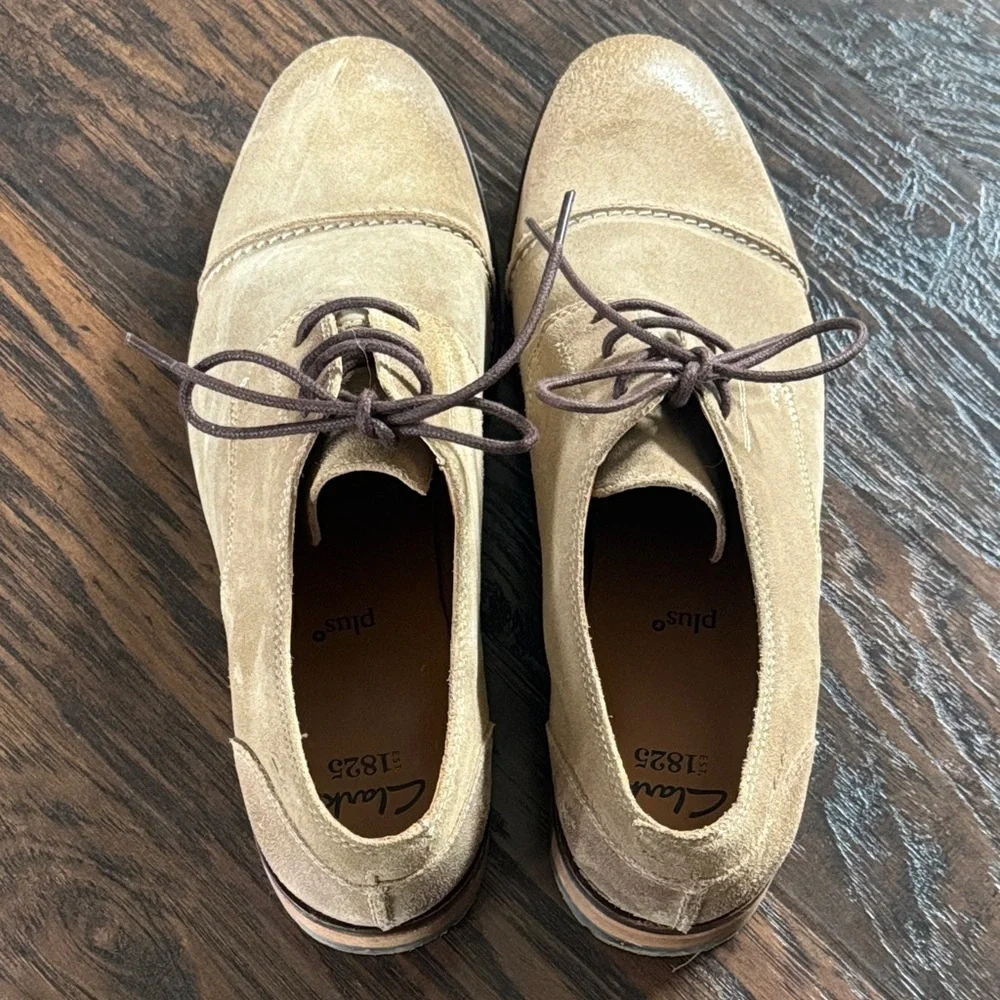 Clarks 1825 Collection Exton Cap LaceUp Oxfords Taupe Suede, Men Sz 11, Like New